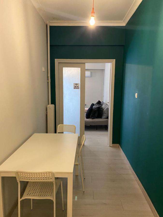 Aris Apartment Aten Exteriör bild